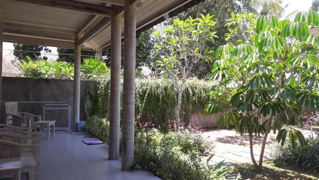 Vista Huts Lembongan Hotel นูซาเลมโบงัน ภายนอก รูปภาพ